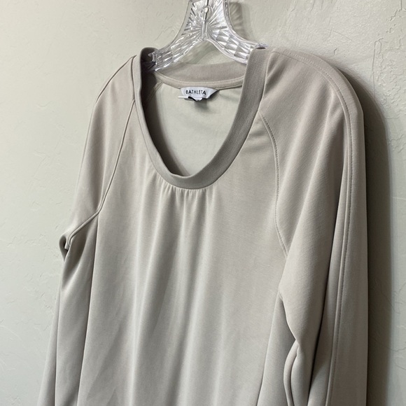 Athleta seasoft scoopneck sweatshirt size XS. - Picture 4 of 10